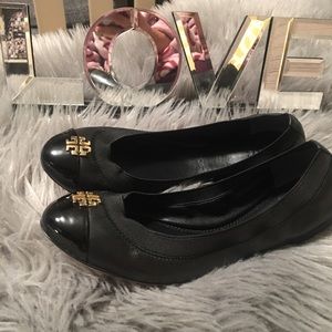 Flats Tory Burch new
